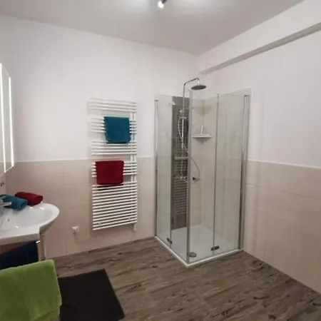 Zur Jaegerin - By Mynests *