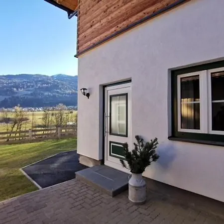 Zur Jaegerin - By Mynests