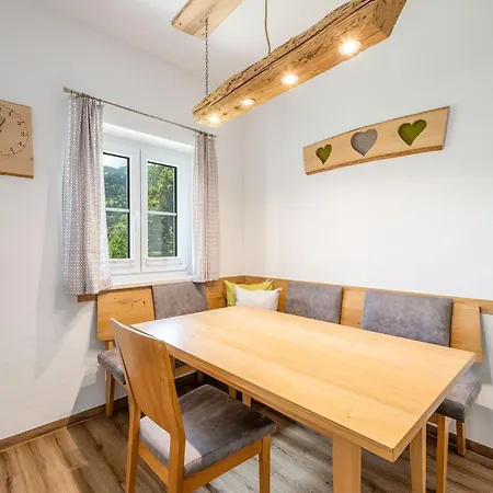 Zur Jägerin - By Mynests Haus im Ennstal